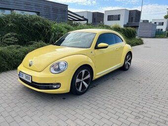 VW Beetle 1,6 TDi 77kw. R-Line Kola Top Stav, servisní kniha