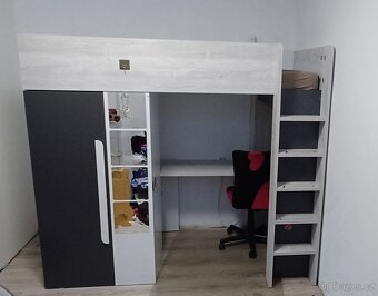 Vyvýšená postel se skříní a stolem