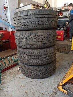 225/40/18 92 xl