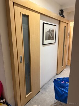 Dveře javor Sapeli oblozky a kování