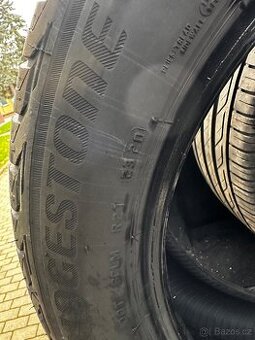 Letní pneu 215/55 r17