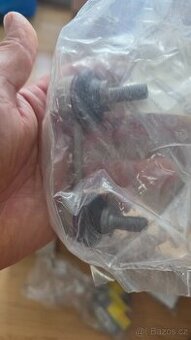 NOVÁ ORIGINÁLNÍ Tyčka stabilizátoru OIE 68135803