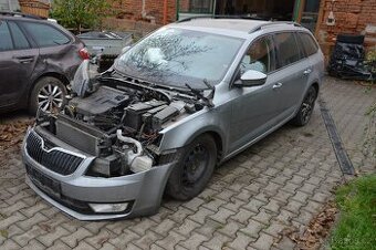 Octavia III combi 1.6TDI 81kW 4x4 NAVI ALU palubni deska