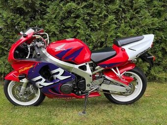 Honda CBR 900 RR FireBlade po kompletním servise, ORIGINÁL