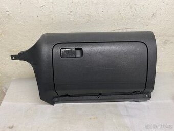 VW GOLF 5 2003-2008 - KASTLÍK SPOLUJEZDCE ČERNÝ