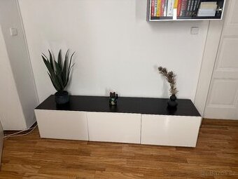 Obývací stěna Ikea