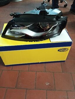 LEVÉ SVĚTLO AUDI A4 B8 XENON