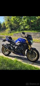 Yamaha FZ8