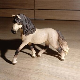Kůň Schleich