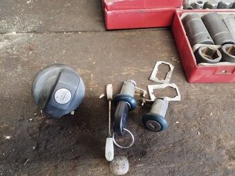 Škoda Felicia - Zámky s klíčem