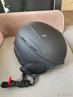 Panská lyžařská helma