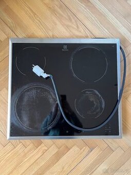 Sklokeramická varná deska Electrolux