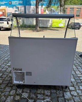 Vitrína na zmrzlinu