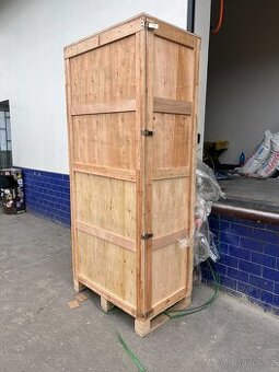 Dřevěný kufr/box 90x59x210