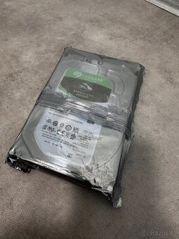 Prodám nový HDD Seagate Barracuda 2TB