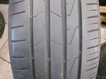 215/55 R17 HANKOOK (4,5mm) č.15685