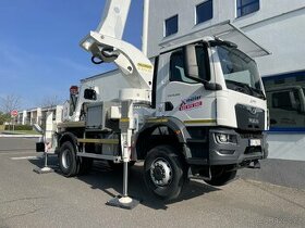 Plošina Pafinger P370KS 4x4 - pracovní výška 37m
