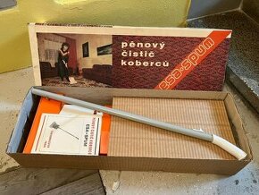 Historický pěnový čistič koberců
