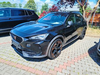 Cupra Formentor VZ 1,4TSI 180kw e-hybrid/kamera/panorama/DCC