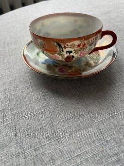 Tenkostěnný porcelán