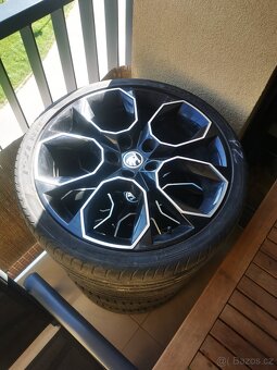 ALU kola XTREME Škoda OCTAVIA 3 RS R19 5x112