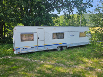 Karavan Bürstner Ventana 690TS
