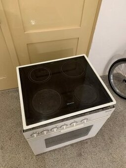 Miele De luxe H 810