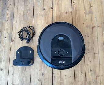 Robotický vysavač Roomba i7