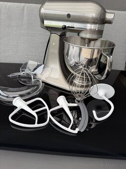 Kuchyňský robot KitchenAid Artisan šedý