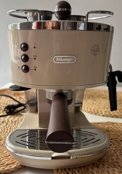 Prodám pákový kávovar DeLonghi - 1