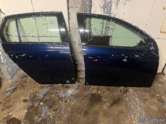 Pravé přední a zadní dveře VW Golf VI hatchback,hezky