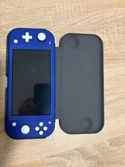 Nintendo switch lite blue