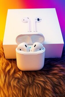 Apple AirPods 2019