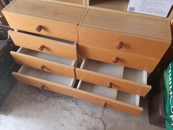 Skříňka se 4 zásuvkami