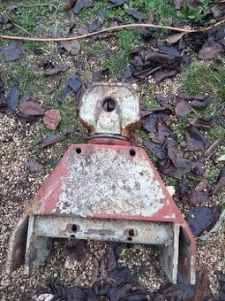 Horni závěs zetor 4011,5511,5611,6711,6911