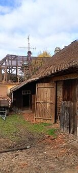 Staré trámy a rozebrání starých střech