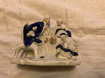 Porcelánová soška