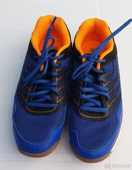 Chlapecká sálová obuv ( vel. 38) - 1