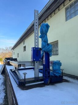 Hydraulický nůžkový zvedák NDR/DDR