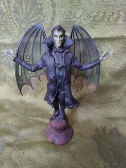 GOTICKÁ FIGURKA VAMPÍR ( David Ent)