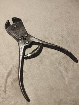 Staré převodové kleště