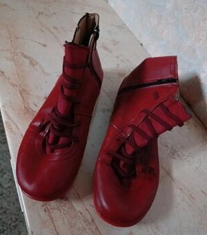 Dámské kozenkové boty 41