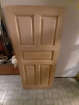 Nabízim k prodeji nové masivní dveře.