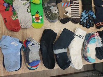 4-7l. mix ponozky, rukavicky, puncochace, slipky cepice