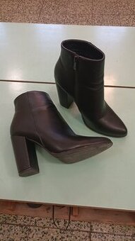 Dámské kotníkové lodičky, 41