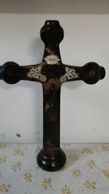 Starožitný kříž