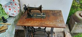 Starožitný šicí šlapací stroj Durkopp