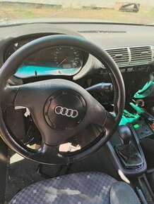 Tříramenný volant Audi