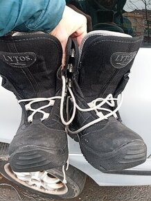 Prodám dětské snowboardové boty vel.34 - 1