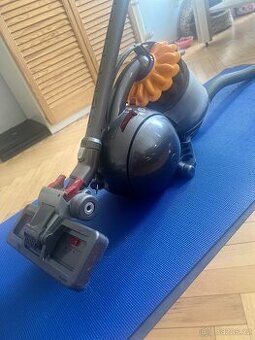 Dyson ball DC 33c plus